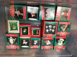 lot 157 image: Hallmark Christmas ornaments