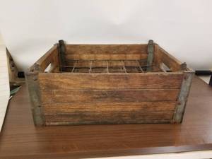lot 162 image: Vintage Superior Dairies out of Austin Texas wood milk crate 1951