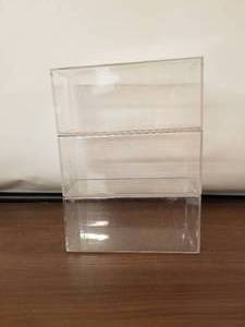 lot 178 image: 124 plastic diecast displays - lot of 3