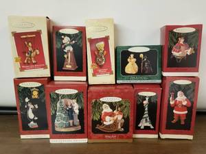 lot 184 image: Hallmark Christmas Ornaments