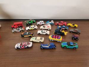 lot 244 image: Selection of Hot Wheels and others