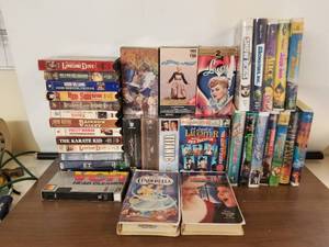 lot 253 image: Selection of VHS movies