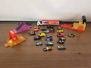 lot 272 image: Selection of mini toy cars