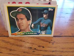 lot 42 image: 1988 Topps Big set - baseball cards