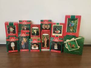 lot 43 image: Hallmark Christmas ornaments