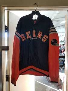 lot 115 image: Chicago Bears hooded jacket - XL