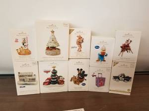 lot 93 image: Hallmark Christmas Ornaments