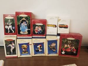 lot 103 image: Hallmark Christmas Ornaments