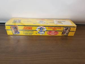 lot 125 image: 1990 Score baseball trading cards- unopened factory set