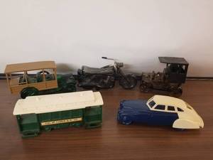 lot 146 image: Avon after shave decanters