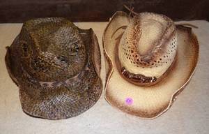 lot 69 image: PAIR OF TOBY KEITH STYLE LOOSE COWBOY HATS - UNUSED