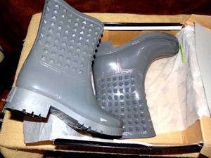 lot 74 image: NEW IN BOX - SHIEKH WOMENS RAIN BOOT ALIDA-HR-1 Women  GRAY SIZE 7 12