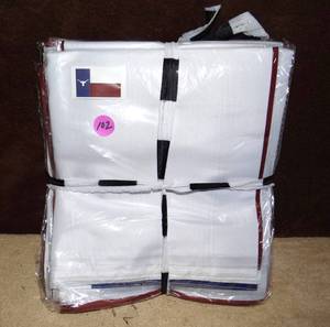 lot 102 image: TEXAS 3 X 5 FLAGS - (X10 TOTAL) - NEW IN PACKAGE