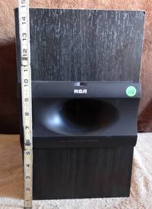 lot 116 image: RCA RT2500 BOOKSHELF SPEAKER