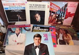 lot 144 image: VINTAGE ORIGINAL RECORD ALBUMS - BIG STARS
