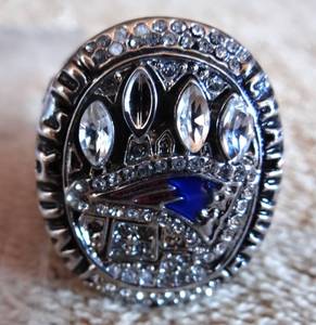 lot 145 image: NEW ENGLAND PATRIOTS TOM BRADY SUPERBOWL 49 CHAMPIONSHIP RING