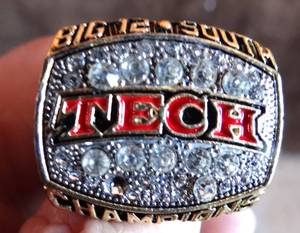 lot 54 image: 2008 TEXAS TECH NCAA CHAMPIONSHIP RING - SIZE 12
