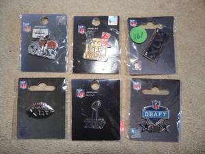 lot 161 image: DALLAS COWBOYS RELATED COLLECTORS PINS - LOT OF 6