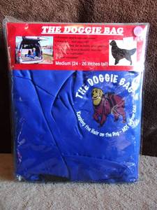 lot 180 image: THE DOGGIE BAG HAIR SHEDDING FOR MEDIUM DOGS - 24-26 - NIB