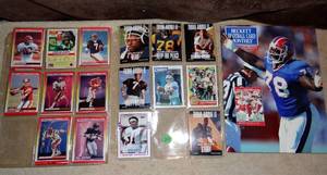 lot 209 image: SPORT CARDS & PRICE GUIDE AS SHOWN
