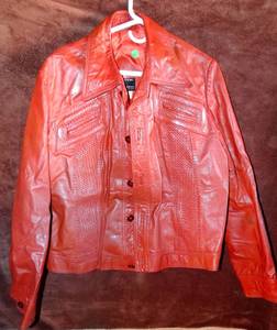 lot 227 image: WOMENS FANTASTIC INTERNATION LEATHER JACKET - LIKE NEW