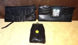lot 250 image: ASSORTMENT OF WOMENS CLUTCH BAGS & CIGARETTE BAG