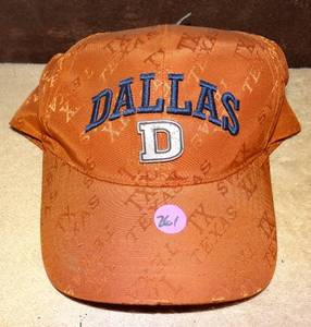 lot 261 image: DALLAS BASEBALL CAP - UNUSED