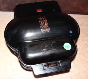 lot 290 image: GEORGE FORMAN GR10BLK ELECTRIC GRILL - TESTEDWORKS