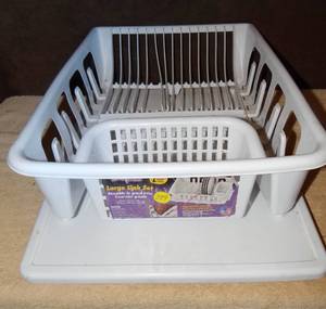 lot 299 image: LARGE 2 PC SINK STRAINER
