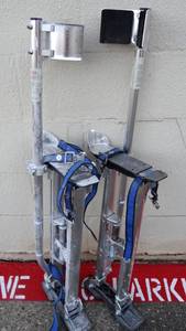 lot 286 image: PROFESSIONAL ALUMINUM PAINTDRYWALL STILTS - GRAT CONDITION $$$