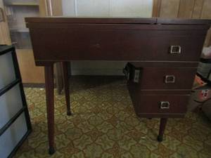 lot 54 image: sewing machine Stretch stich model1-400 2 side pull out cabinet 2 drawer sides in 32x17 sides out 64x17