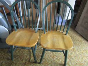 lot 64 image: 2 wooden kitchen chairs