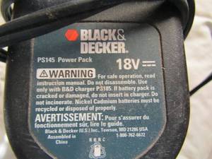lot 88 image: B&D DeWalt battery and charger
