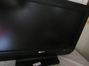 lot 123 image: 27 SANYO HD TV with remote