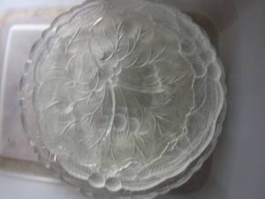 lot 128 image: 12 to 15 glass platters x 4