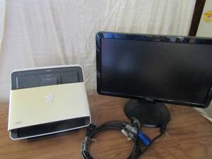 lot 131 image: Dell computer monitor with plug unknown working condition and NEAT scanner