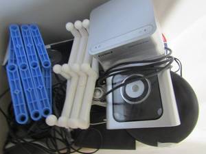 lot 149 image: 3 Computer mouse, 2 wall plastic hangers Dymo CD disc writers and  2 speakers