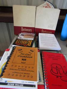 lot 21 image: Lot of cook books and 2 Funk and Wagnall Dictionary