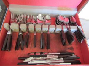 lot 30 image: Silverware box  contains stainless INTEPUR Korean brown handle flatwear 54 pieces
