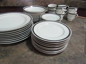 lot 61 image: Montgomery Ward fine china 8 place settings 40 piece total. 8 of each cups, dessert plates, dinner plates, salad bowls bread plates