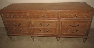 lot 79 image: MCM Blonde wood 9 drawer dresser great condition 31x72x19  Matching 80 & 81