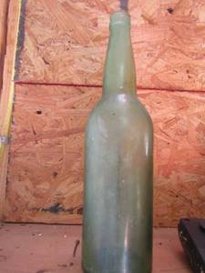 lot 122 image: AB COMPANY ( ANHEISER BUSCH) 4H Vintage beer bottle