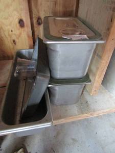 lot 138 image: Steam table pans