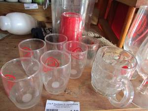 lot 148 image: Pearl beer glasses other beer mugs