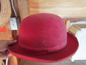 lot 154 image: Med size red derby hat fashion
