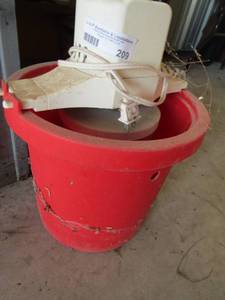 lot 209 image: Ice cream maker
