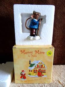 lot 56 image: MERRY MICE BY PIPKA - SAM THE MAILMAN #40020 - AS NEW IN BOX