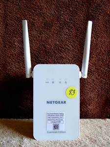 lot 83 image: NETGEAR PowerLINE 1000 Mbps WiFi PLW1010 Range Extender - Access Point Only