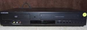 lot 107 image: Samsung DVD-V9800 DVDVCR Combo Player 1080p HDMI VHS Recorder  No Remote