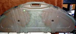 lot 117 image: PLANO PROTECTOR BOW CASE WITH PADDED INTERIOR - NICE CONDITION
